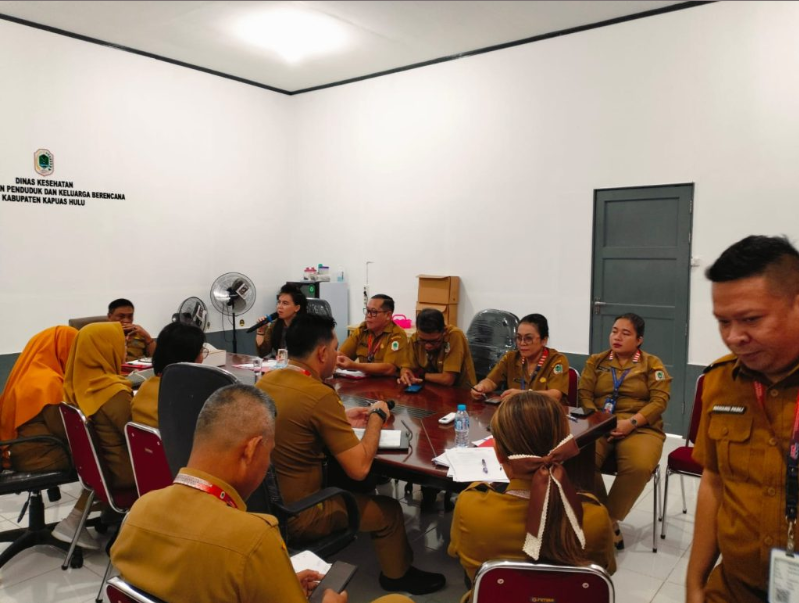 Kadinkes PP dan KB Beserta Jajaran Adakan Rapat Program Kerja 2025 Bersama Direktur RSUD ADP